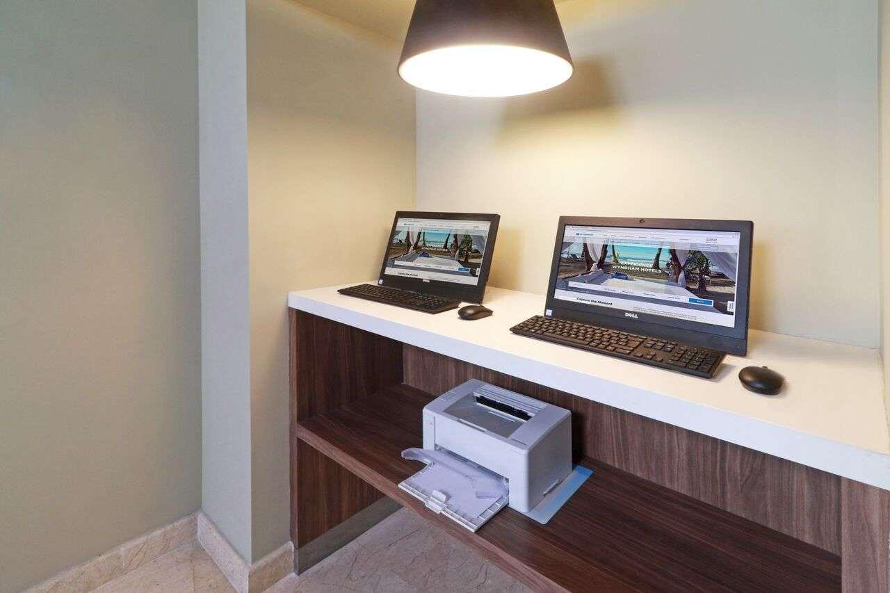 Wyndham Garden Monterrey Valle Real Buitenkant foto