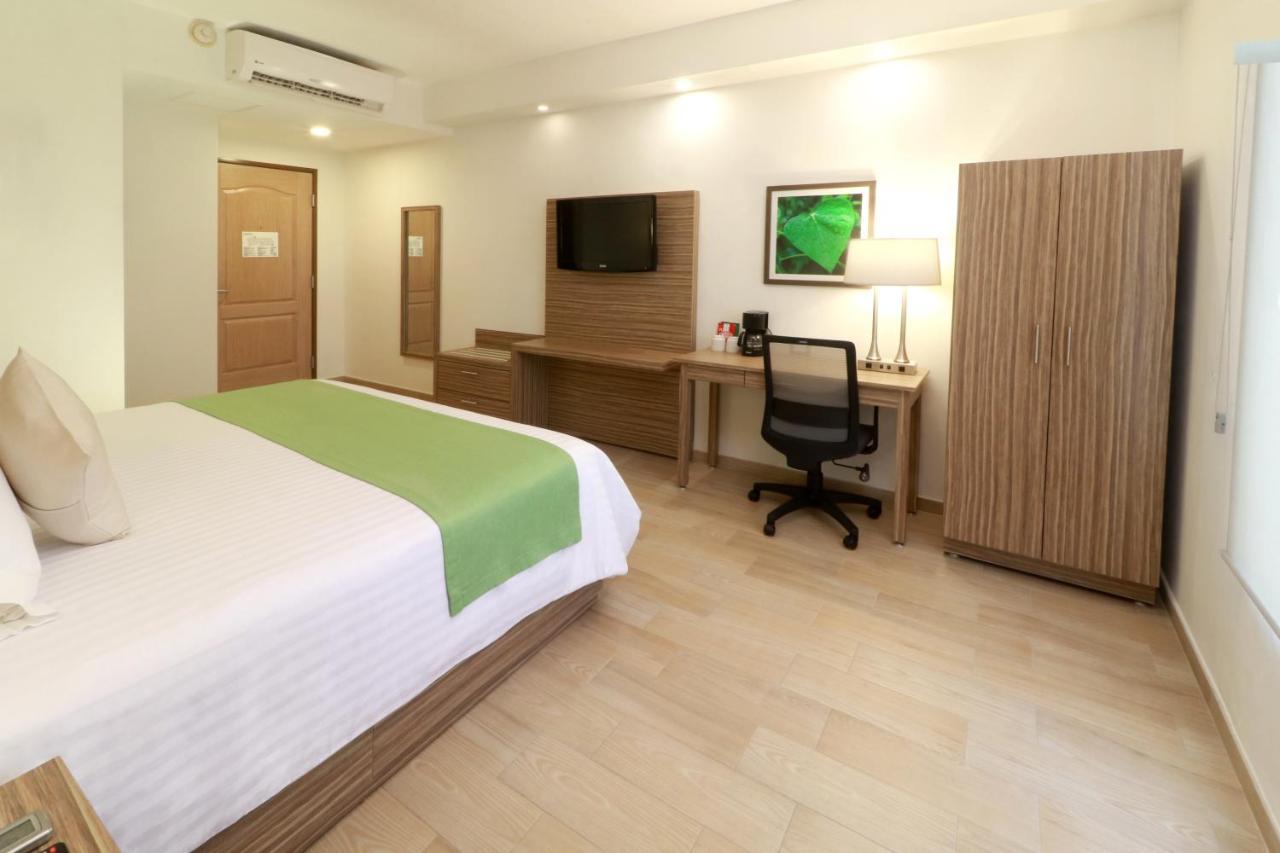Wyndham Garden Monterrey Valle Real Buitenkant foto