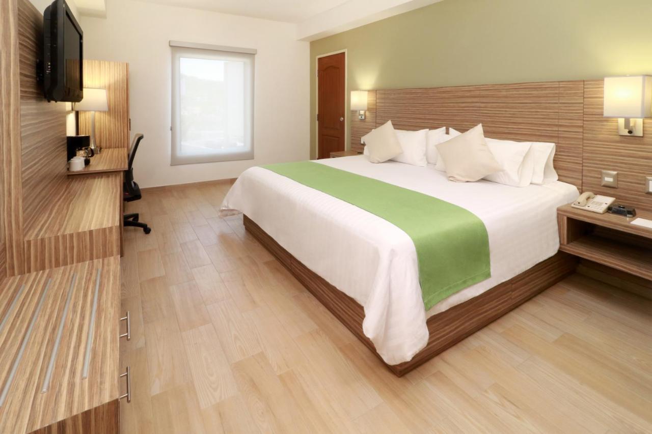 Wyndham Garden Monterrey Valle Real Buitenkant foto