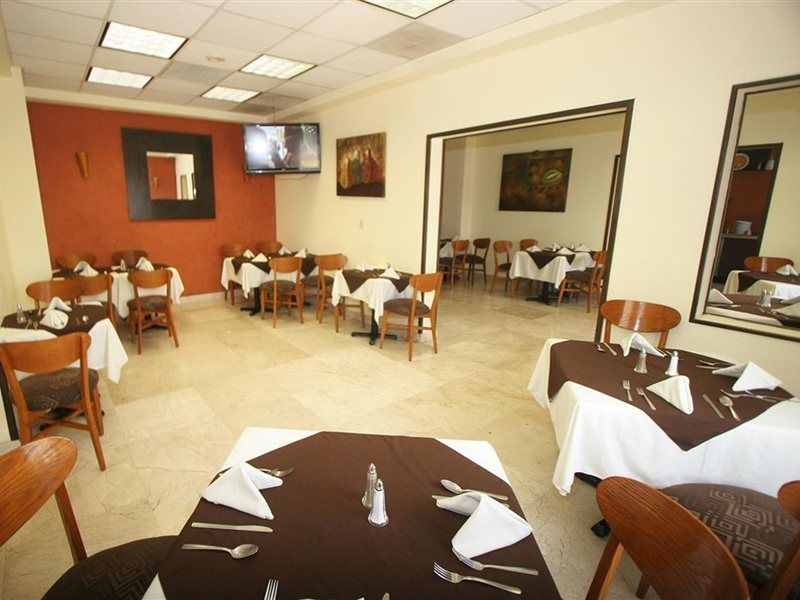 Wyndham Garden Monterrey Valle Real Buitenkant foto