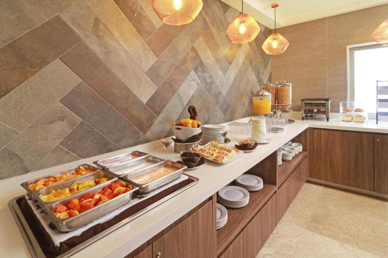 Wyndham Garden Monterrey Valle Real Buitenkant foto
